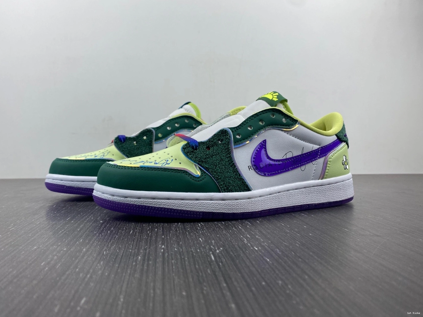 Low (2023) 1 FD9665-351 OG - Jordan Retro Doernbecher 1210